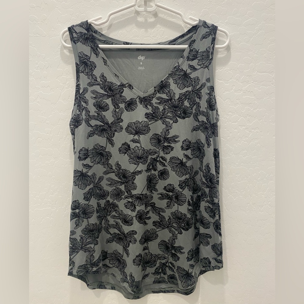 Sage floral tank top